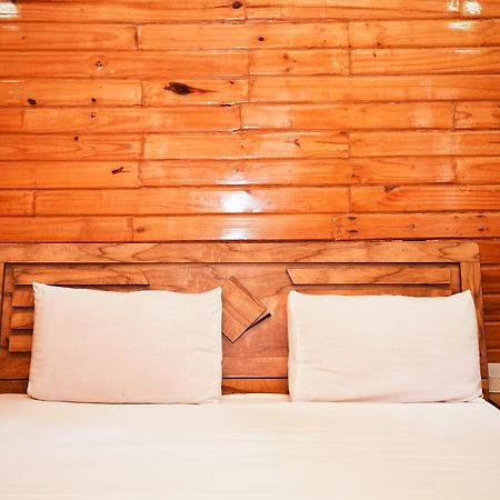 Sunshine Resort Πούνε Εξωτερικό φωτογραφία